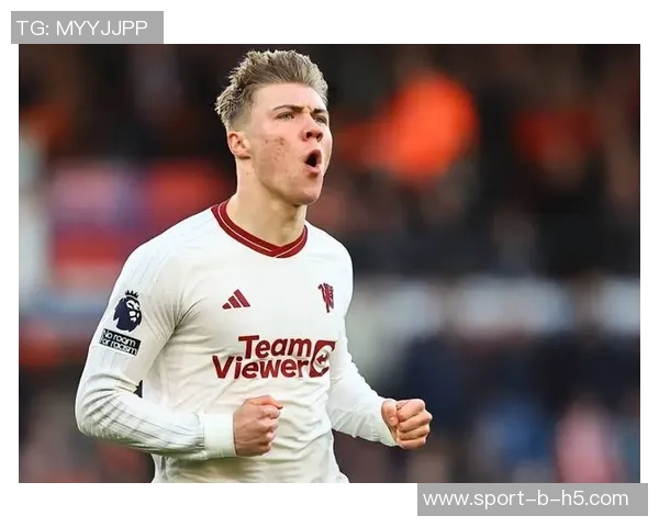 霍伊伦怒火中烧被对手拉倒失误后愤怒吼叫引发场上紧张气氛