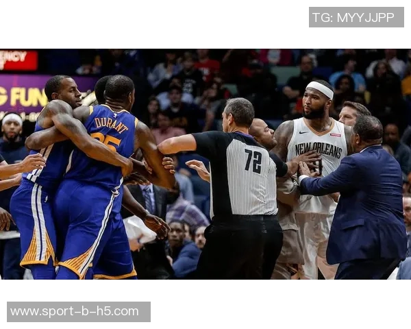 球迷愤怒诅咒巴里球员妻子全家希望其遭遇不幸引发热议 球迷愤怒诅咒巴里球员妻子全家希望其遭遇不幸引发热议